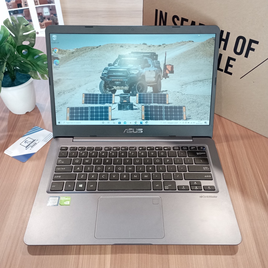 ASUS VIVOBOOK NVIDIA i5-8 Ram 8 GB SSD 256 GB + HDD 1 TB Second Bekas