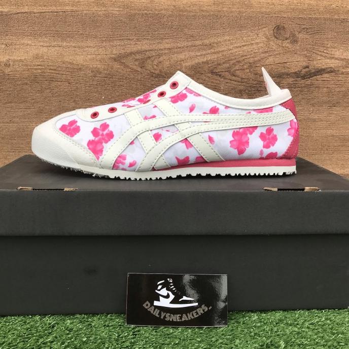 Slip On Wanita Onitsuka Tiger slip on White Pink Full Sakura ORIGINAL MATERIAL