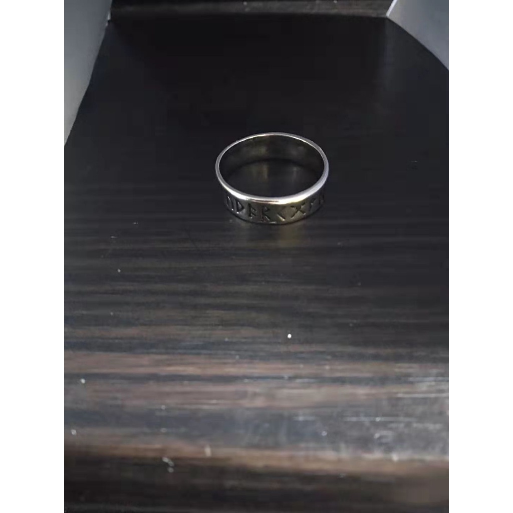 Cincin Desain Tulisan Roman Gaya Nordic Bajak Laut