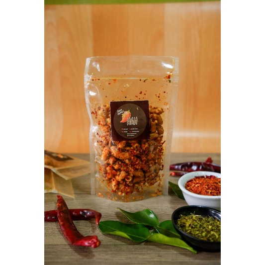 

Makaroni pedas daun jeruk