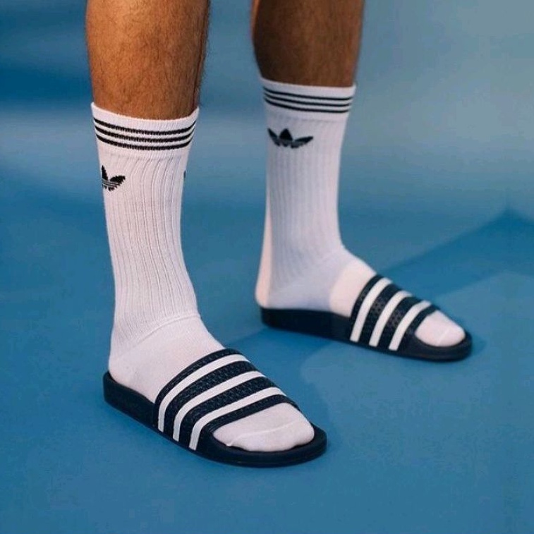 sandal adidas adilette original sandal pria sandal slop/slide/slip on