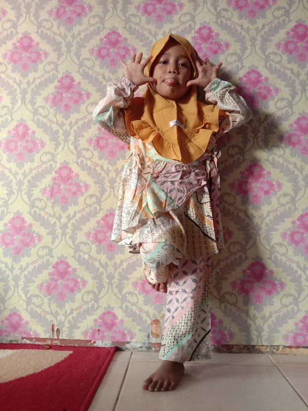 Oneset Tunik Setelan Celana Satcel Batik Meemaa Rayon Uniqlo Kimono Set