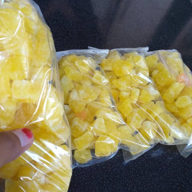 Gula batu khas cirebon isi 250gram sudah di potong2 kecil2 Gula batu khas cirebon isi 250gram sudah di potong2 kecil2