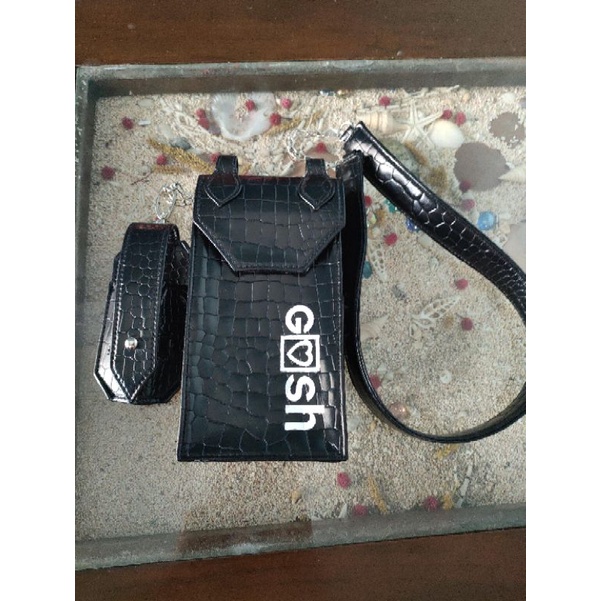 preloved gosh clutch