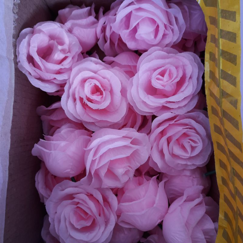 BUNGA ARTIFICIAL/BUNGA MAWAR ARTIFICIAL-Artificial pink