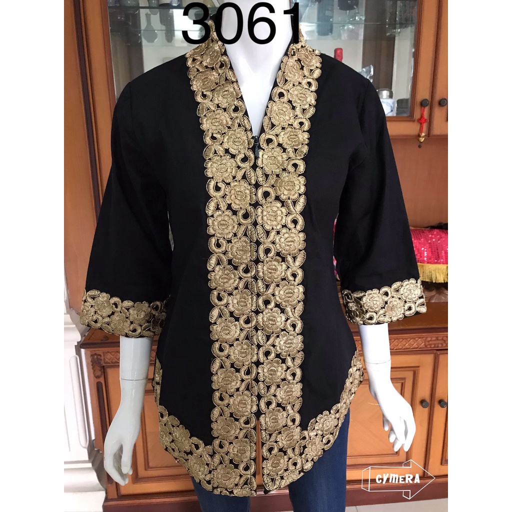 3061  Kebaya alexuez bordir timbul warna hitam