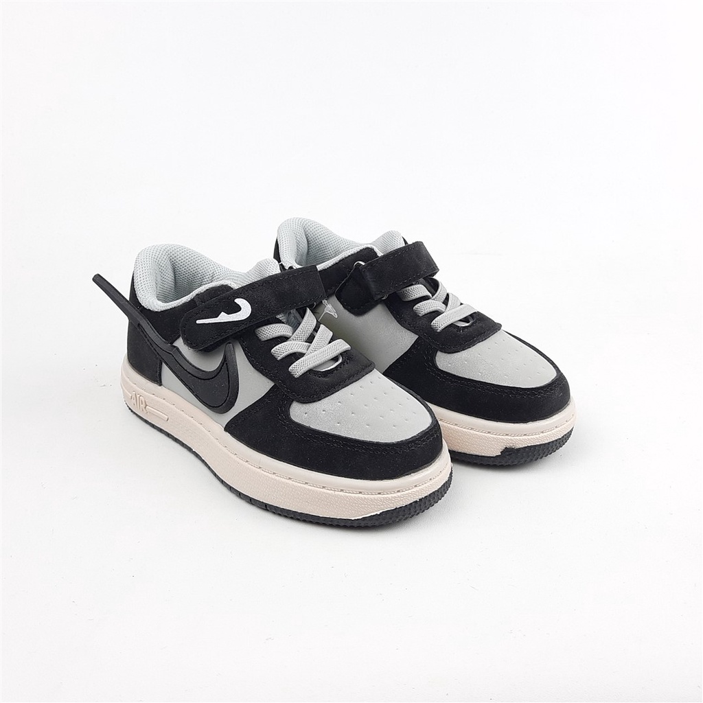 Sepatu sneakers anak laki-laki B.666 27-31