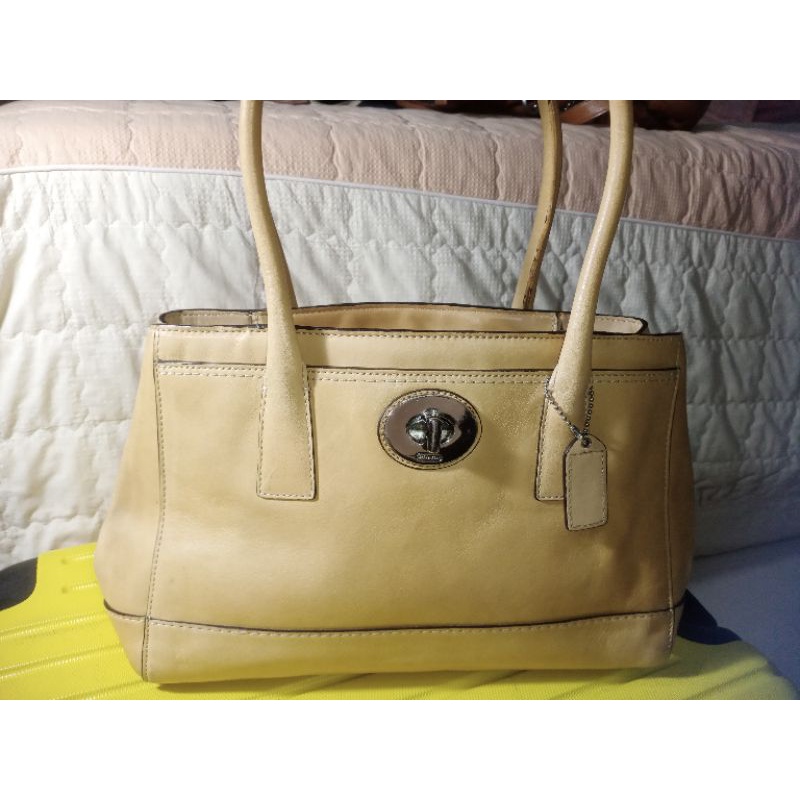 Tas shoulder bag COACH coklat preloved