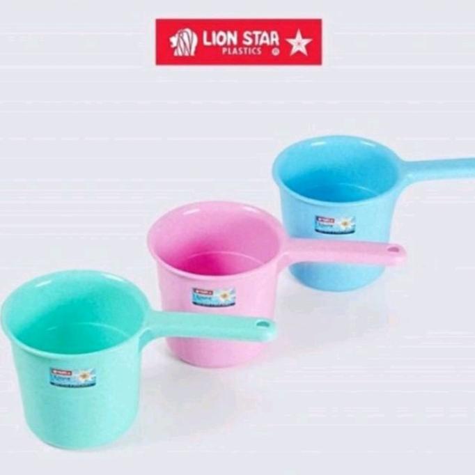 [Ready] Gayung Plastik Lion Star Deluxe Gayung Mandi Lion Star [Gayung]