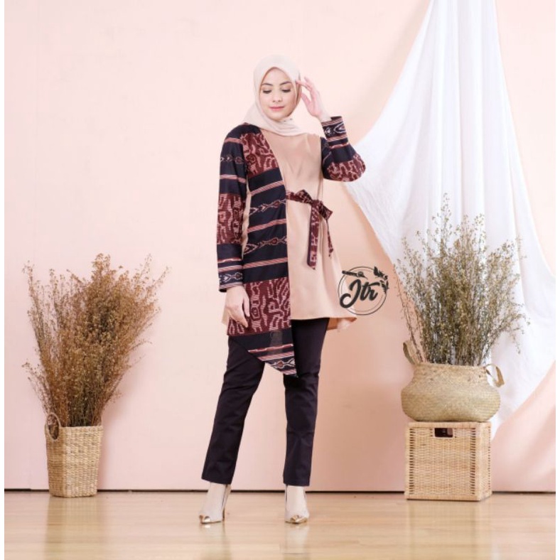 AURELY ATASAN BLOUSE TERBARU KEKINIAN QUEEN BLOUSE