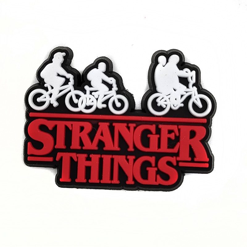 Charms Bentuk crocs Stranger Things Bahan PVC Untuk Dekorasi Tas Ransel