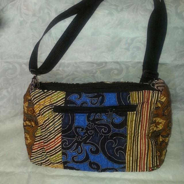 Tas batik / tas selempang