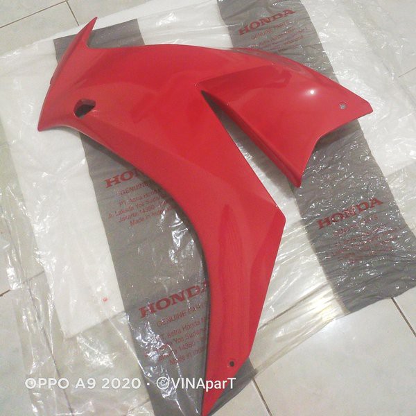 Cowl L middle sayap fairing cbr 150 lokal k45A kiri merah original