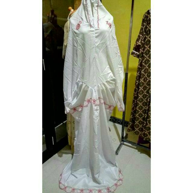 Mukena Terusan Dewasa Warna Putih Bahan Polino dg Hiasan Bordir Bunga Merah Pink Biru Kuning Ungu