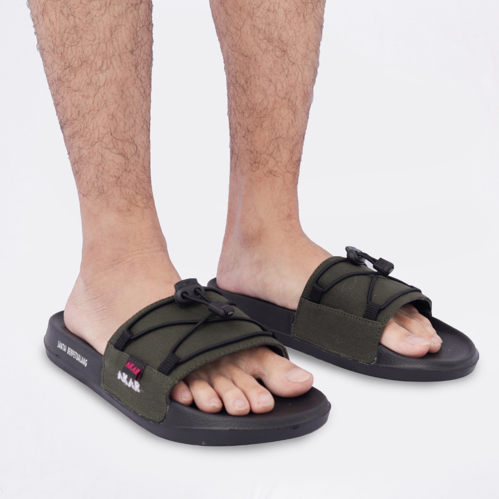 Sandal Slide Pria dan Wanita Terbaru Slide On Distro Sandal Slippers Sendal Anti Licin Selop Ringan Akar Army Kekinian Murah