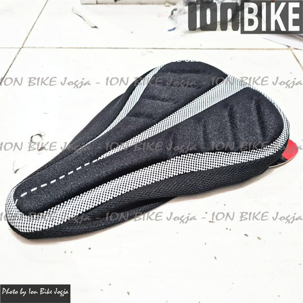 cover sadel sepeda gel CELCIUS WL172  - tutup saddle sepeda pad empuk slim - ramping tipis mtb seli 