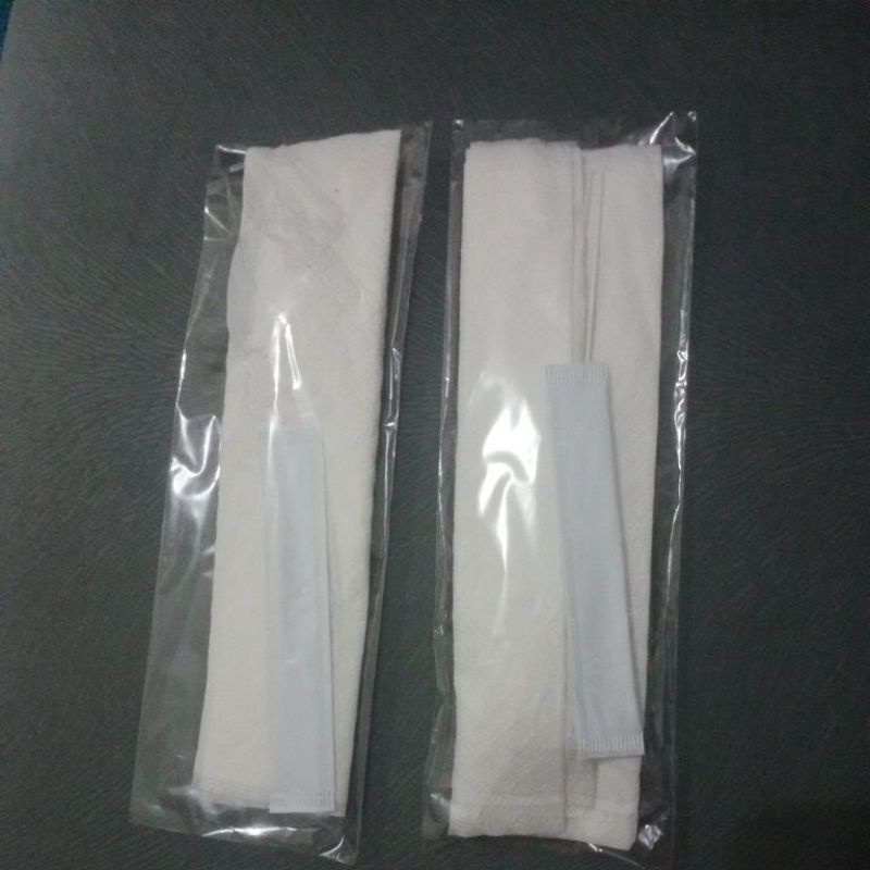 

tisu,sendok,tusuk gigi paket