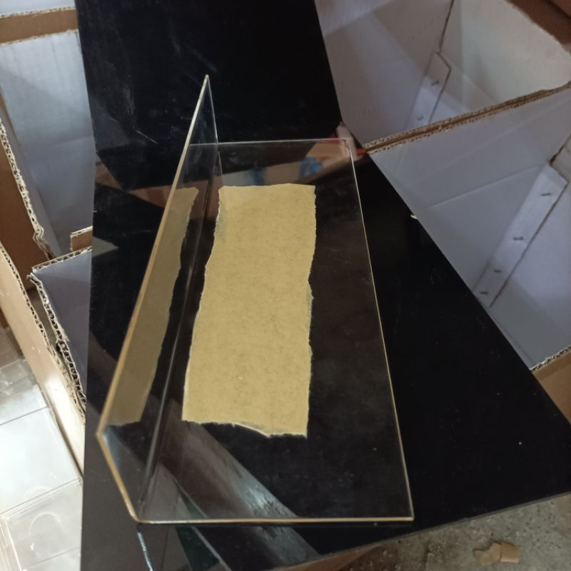 akrilik bEnding L, atau tekuk siku L