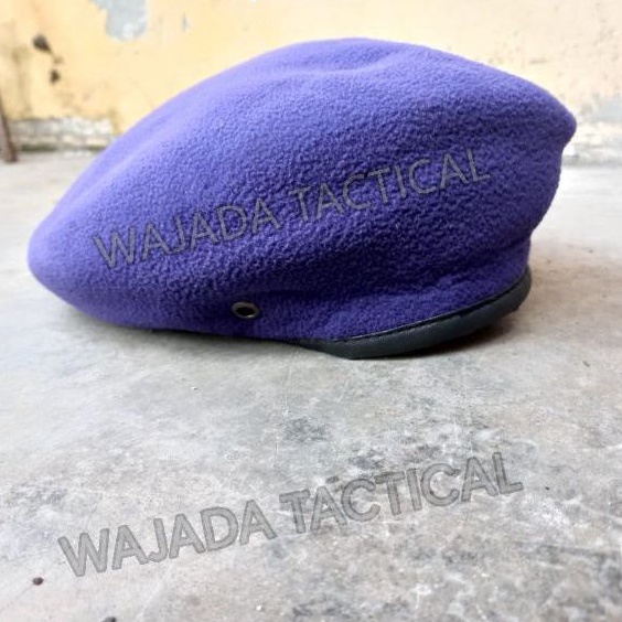 Baret Menwa Plus Emblem Baret Ungu