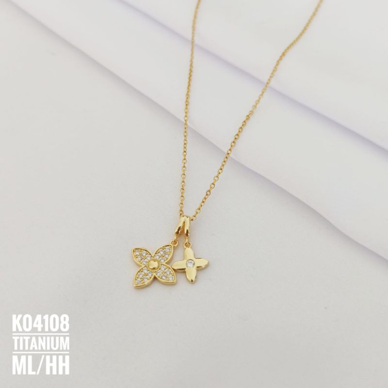 Kalung Titanium double flower gold K04108