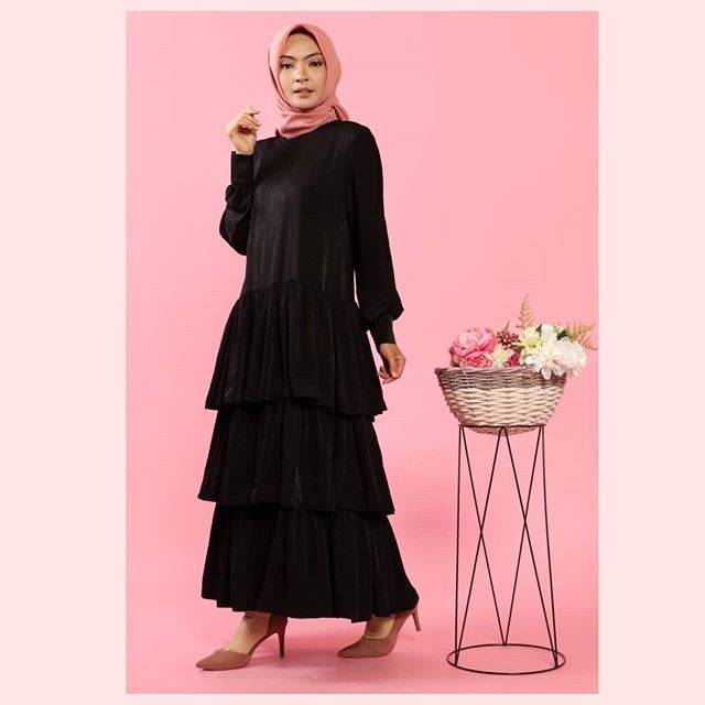 Gamis syar'i // gamis hitam // gamis polos
