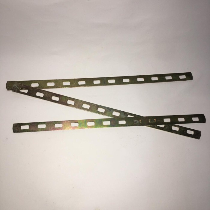 Plat Breket Condensor Kondensor / Extra Fan Ac Mobil Universal Besi