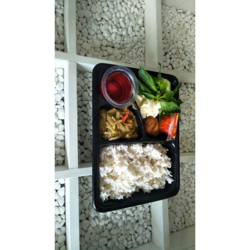 

Temukan Nasibox/Paket Katering/Nasi Kotak/Nasi Kotak seharga Rp. 15.000