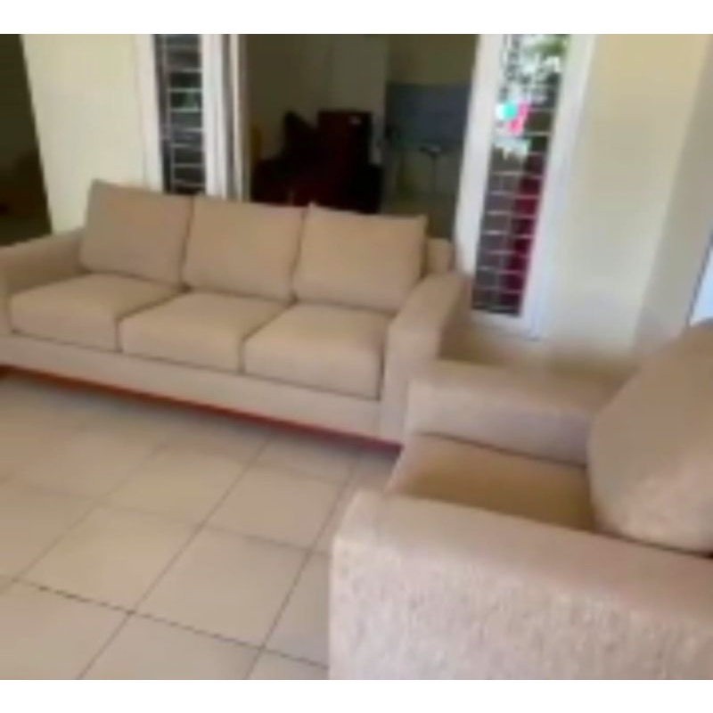 SERVICE SOFA MURAH / GANTI KAIN SOFA / GANTI KULIT SOFA