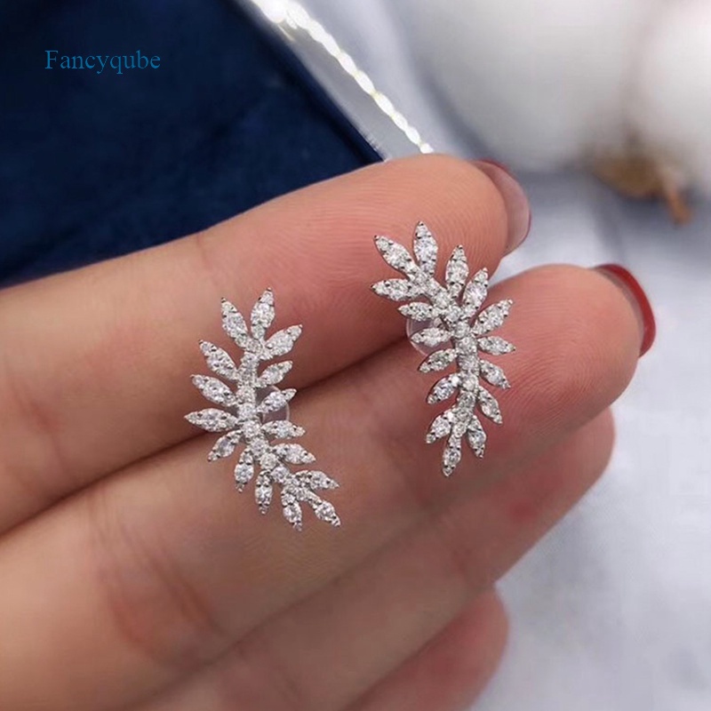 Fancyqube Anting Stud Cubic Zirconia Bentuk Daun Warna Silver Untuk Wanita