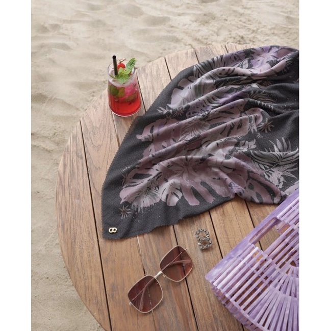 Button Scraves Tropical Extended Series in Eola (hitam)