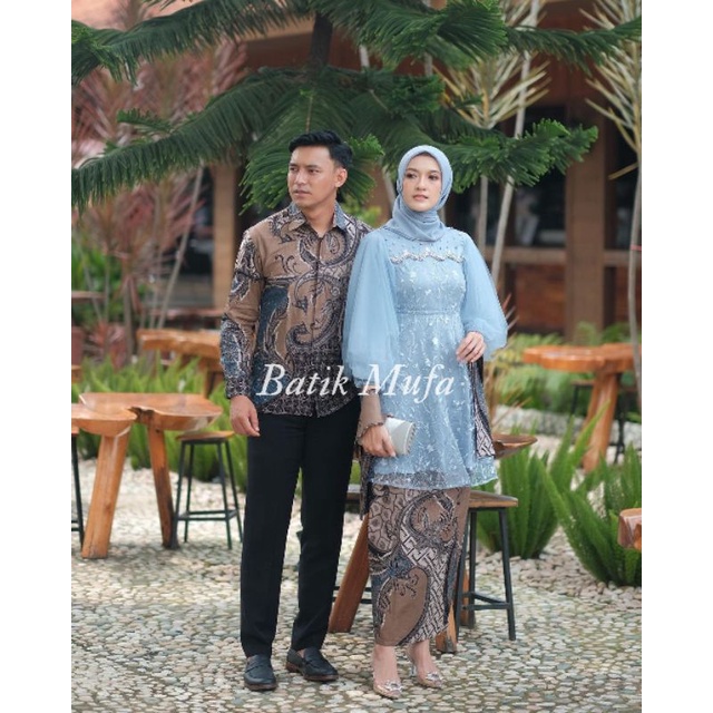 Batik couple Kebaya LUNA Tunik Blue KEBAYA MODERN KEBAYA COUPLE Kebaya terbaru , baju kebaya untuk wisuda kebaya lamaran tunangan