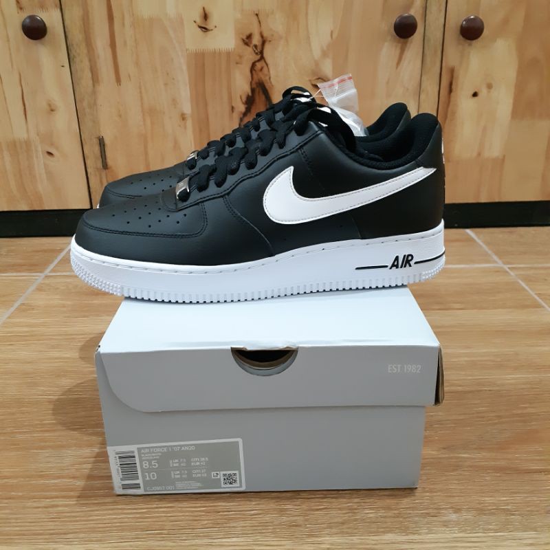 Sepatu Nike Air Force 1 Men Black White Leather Original