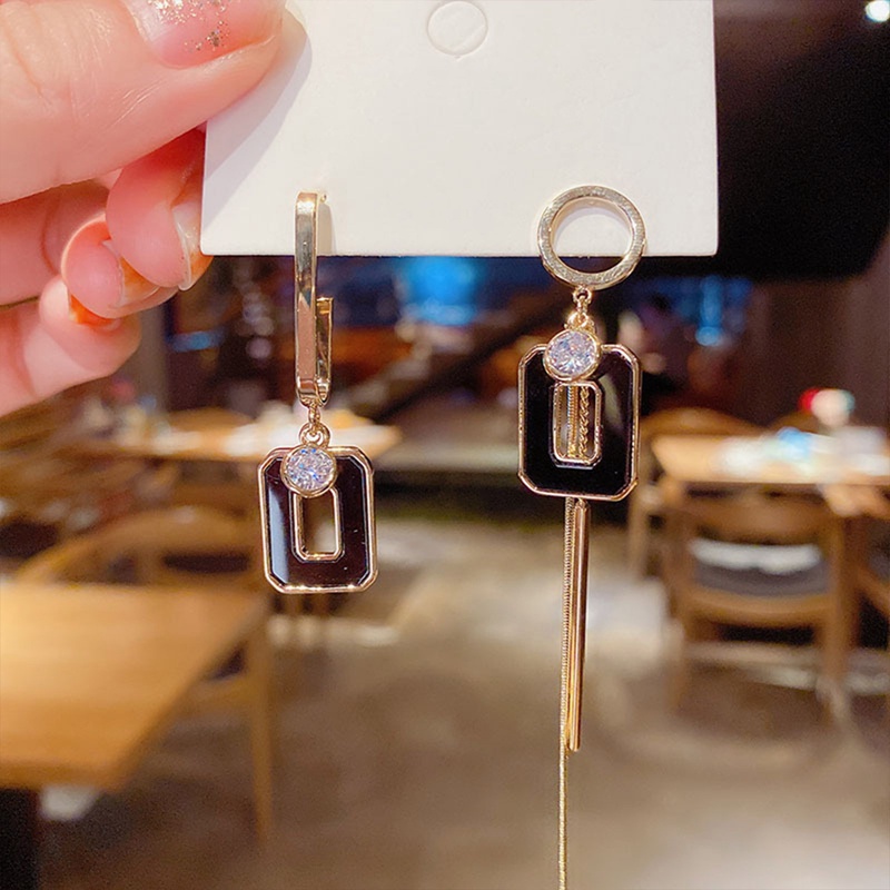 Anting Bentuk Bulat Persegi Geometris Asimetris Gaya Korea Untuk Wanita
