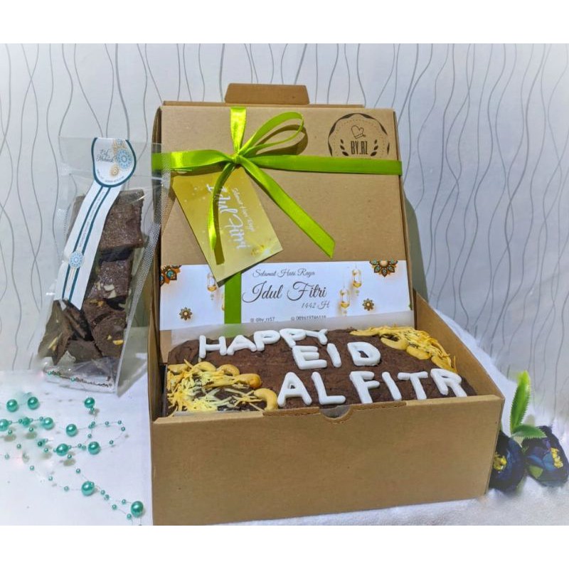 

TAMBAHAN HIASAN HAMPERS (PITA, STICKER IDUL FITRI,KARTU UCAPAN)
