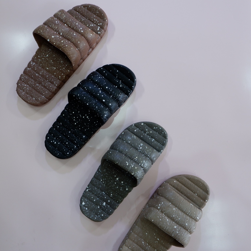 Sandal Slip On Breslin-Sendal Cewek-Emouk-Slop-Alas Kaki-Size 37-52 Sandso - Q30 Polos Sandals Sanda