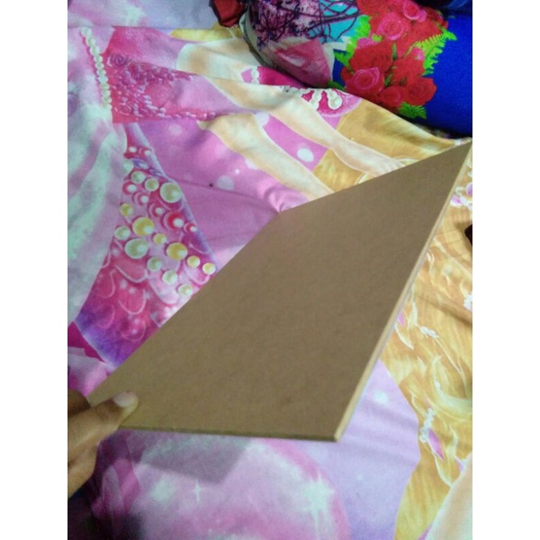 

kolase biji bijian gambar burung garuda