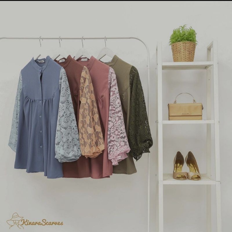 Blouse Brocade by Kinarascarves