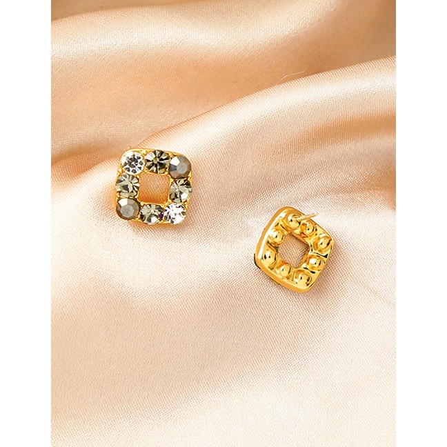 LRC Anting Tusuk Fashion Geometric Diamond-shaped Geometric Square Alloy Earrings K48291