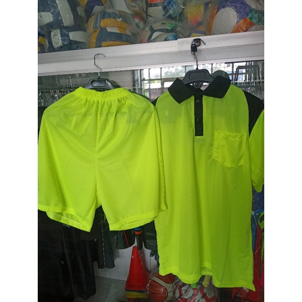 baju wasit stelan sepak bola