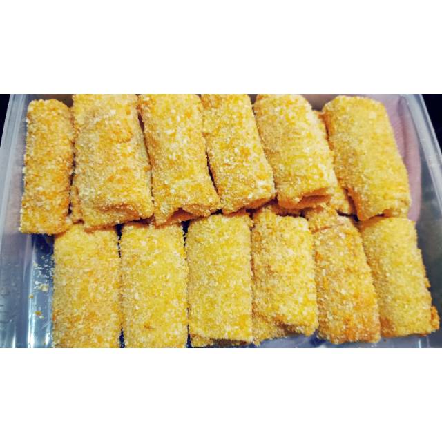 

Kael snacks (Risoles smoke beef)