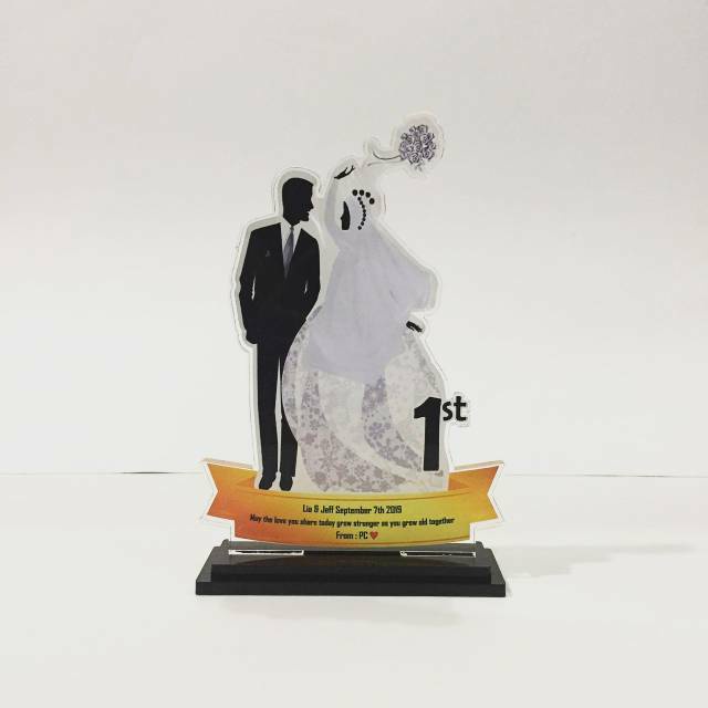 

JUAL Kado wedding, kado pernikahan, kado ulang tahun, plakat akrilik, plakat akrilik custom,
