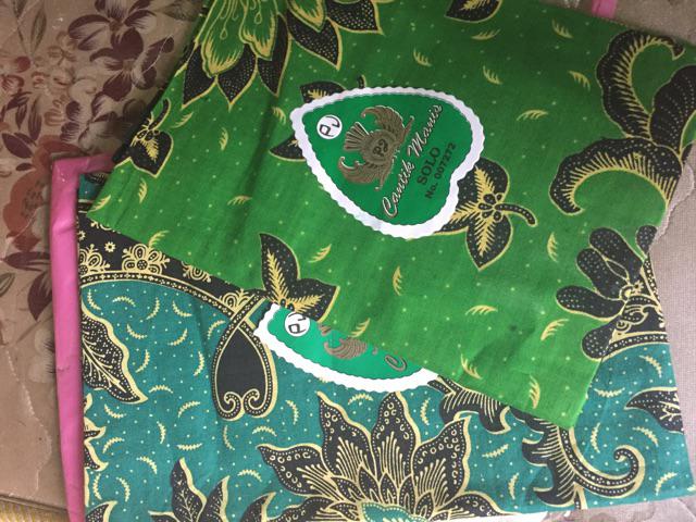 Taplak Meja Tamu  Batik Solo Cantik Manis