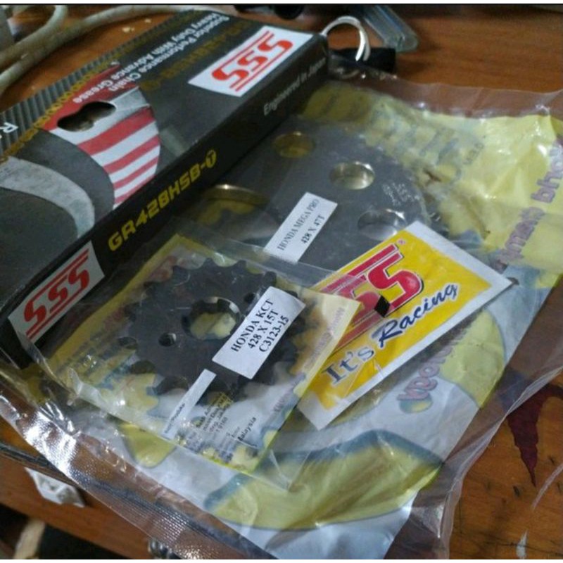 GEARSET GIRSET SSS CB150R CBR150 MEGAPRO VERZA RANTAI 428HSBT