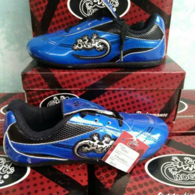 sepatu futsal anak original Mogul