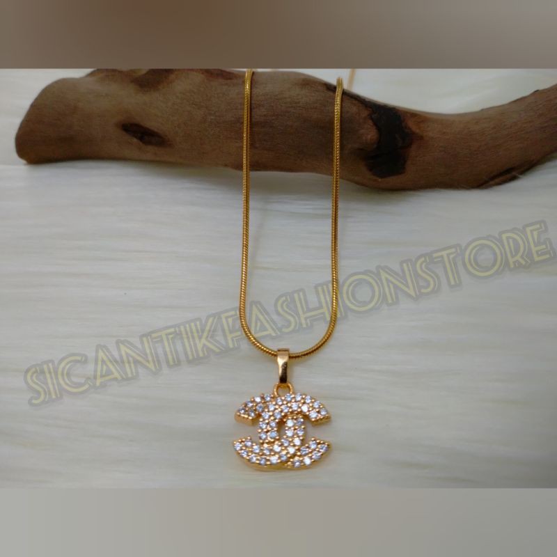 Kalung Titanium plus chanell terbaru Terlaris Fashion wanita anti Karat Perhiasan wanita berkualitas