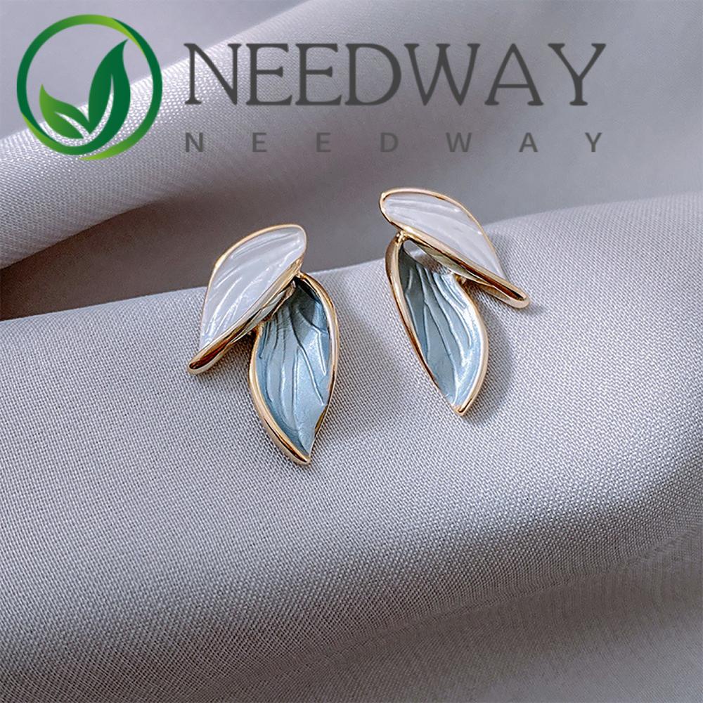 Needway  Creativity Leaf Earrings Simple Fashion Jewelry Stud Earrings Women Temperamental Korean Alloy Girls Contrast Color