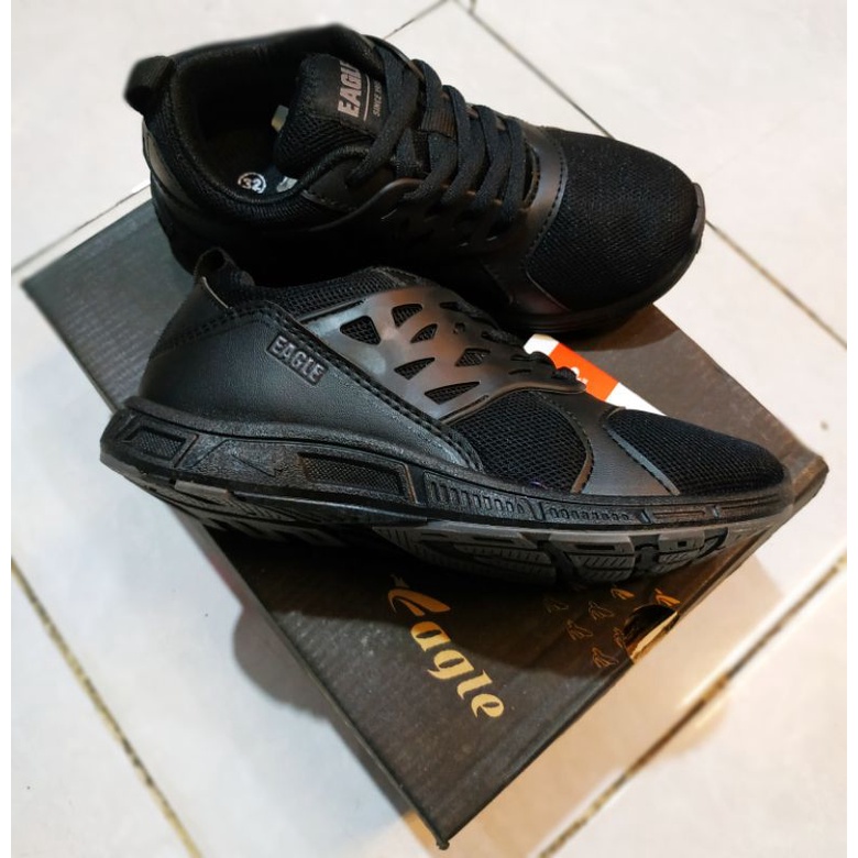 Sepatu sekolah anak / Sepatu eagle anak / Sepatu anak tali / Sepatu eagle original hitam polos