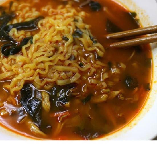 

➷ OTTOGI JIN JJAMBBONG SPICY SEAFOOD RAMEN NOODLE MIE KOREA (NON HALAL) ✿