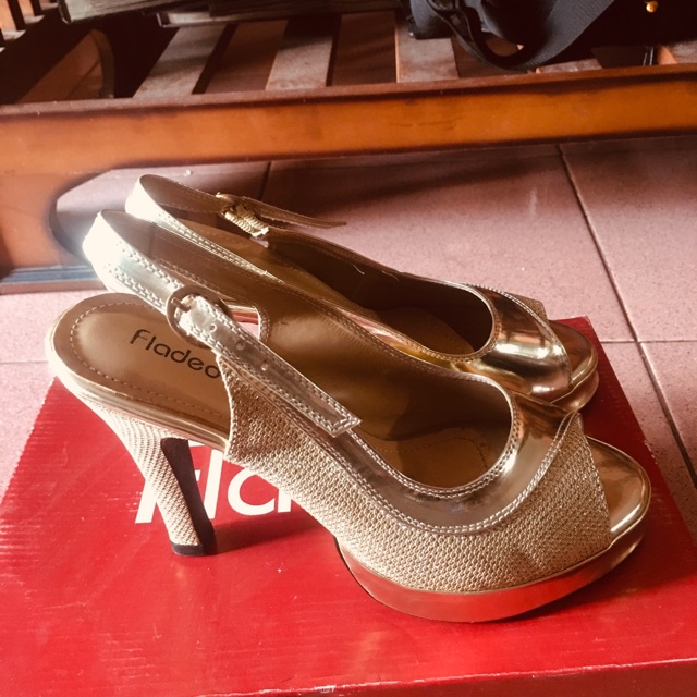 Fladeo heels gold murah