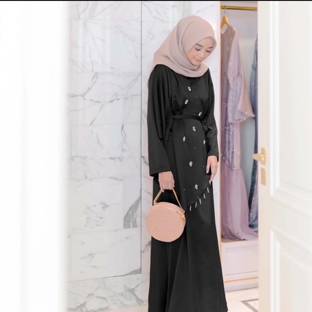 zalia dress black, vanilla hijab